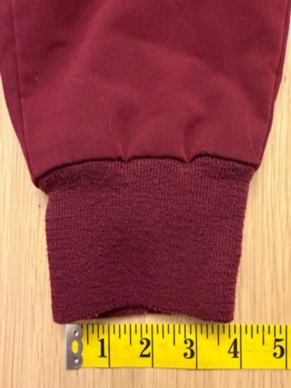 Figs Tansen Jogger Scrub Pant in Burgundy size Small